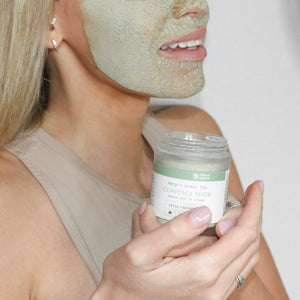 
            
                Load image into Gallery viewer, green clay face mask with kelp and green tea
            
        